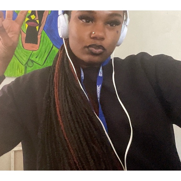 Meet your Posher, Anizshia - Picture 1 of 1